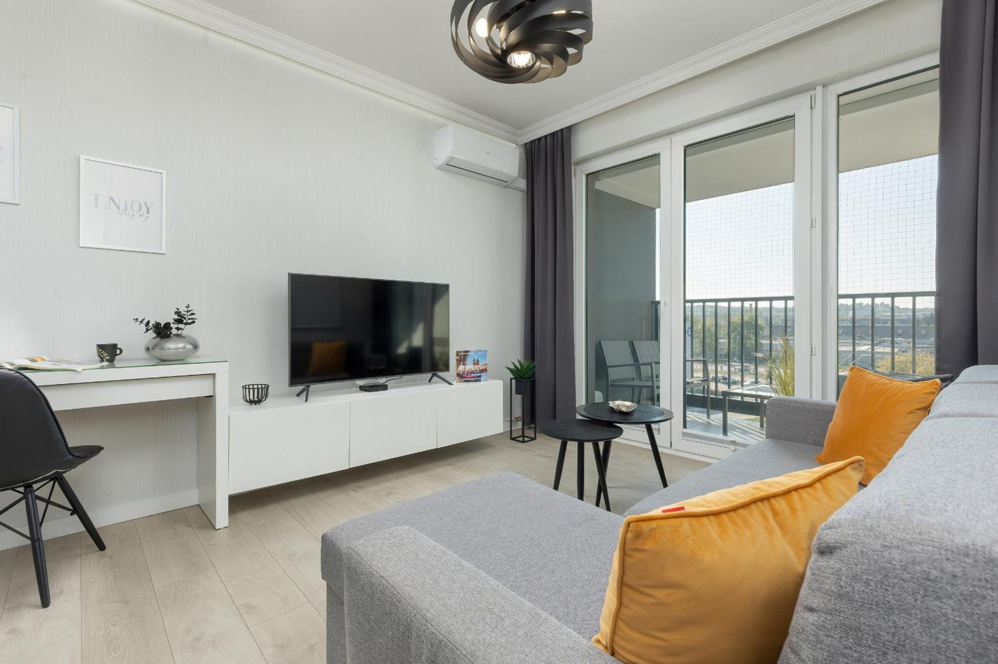 Podgorze Lipska Pet-Friendly Apartment With Balcony And Parking By Renters Prestige Krakow Dış mekan fotoğraf