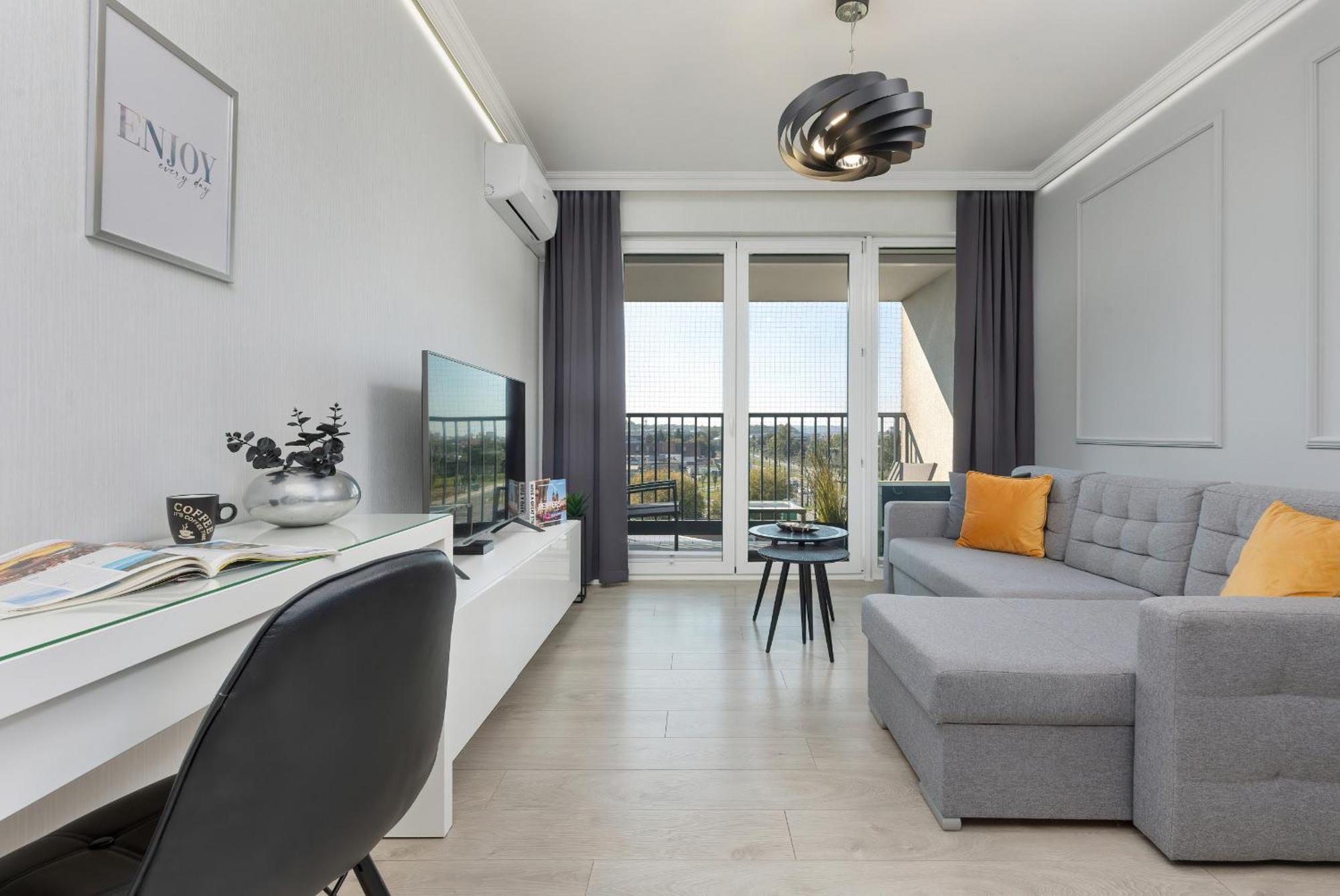 Podgorze Lipska Pet-Friendly Apartment With Balcony And Parking By Renters Prestige Krakow Dış mekan fotoğraf